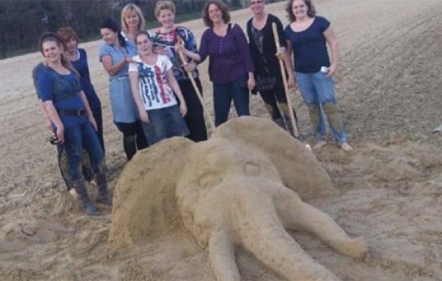 zandvoort sand sculptures company outing
